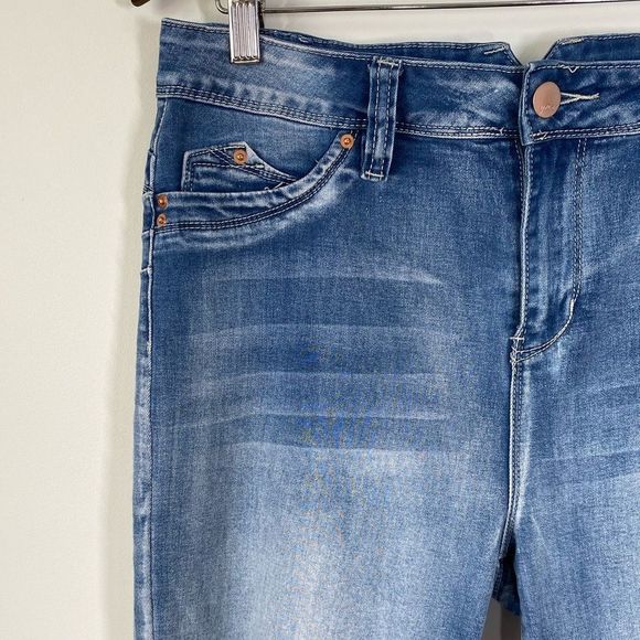 YMI Cropped Jeans Sz 31 - Picture 7 of 14